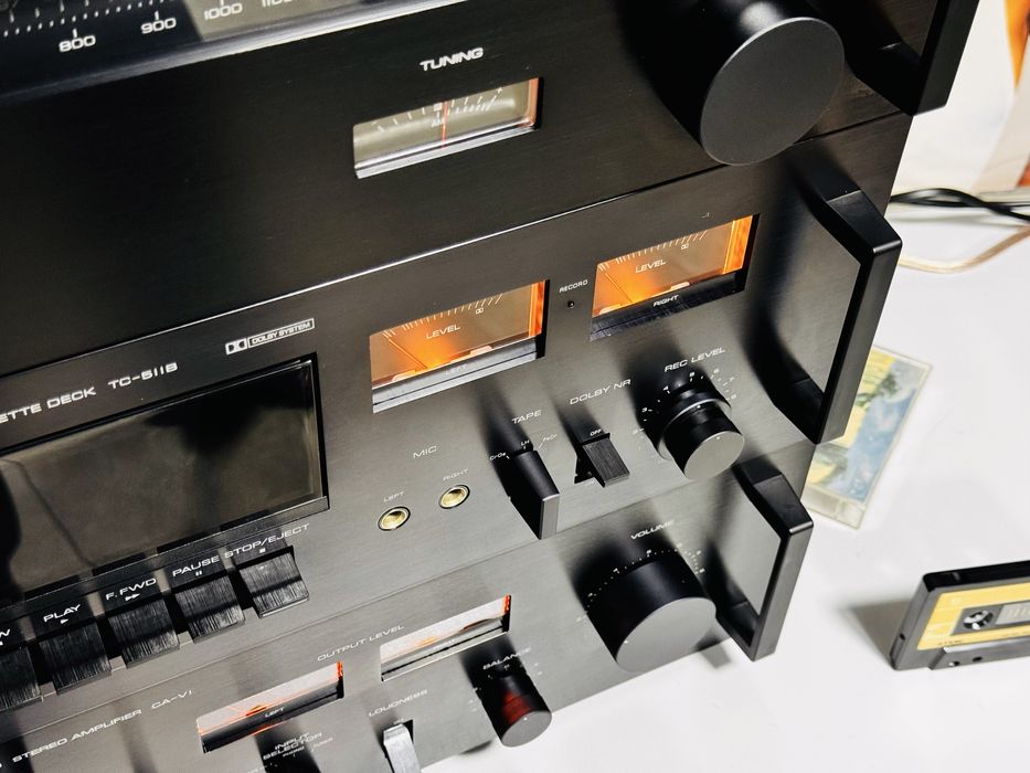Linie Yamaha-amplificator+tuner+deck+ pick-up,vu-metre,sunet calitativ