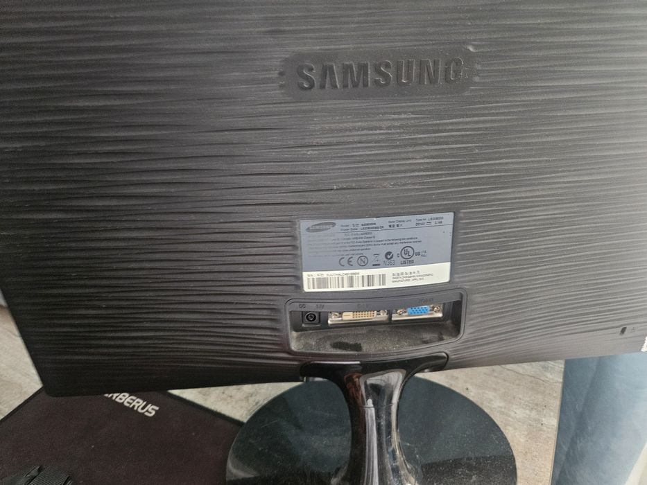 Монитор Samsung SyncMaster