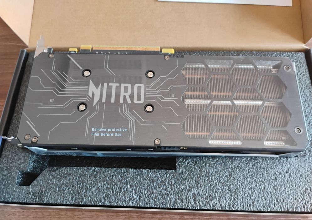 Нова видеокарта Acer Nitro Intel Arc B580