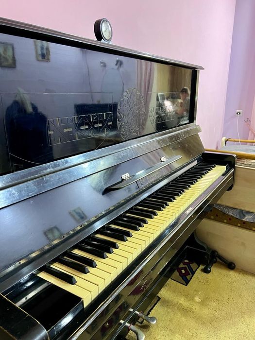 Пианино чёрное Калуга