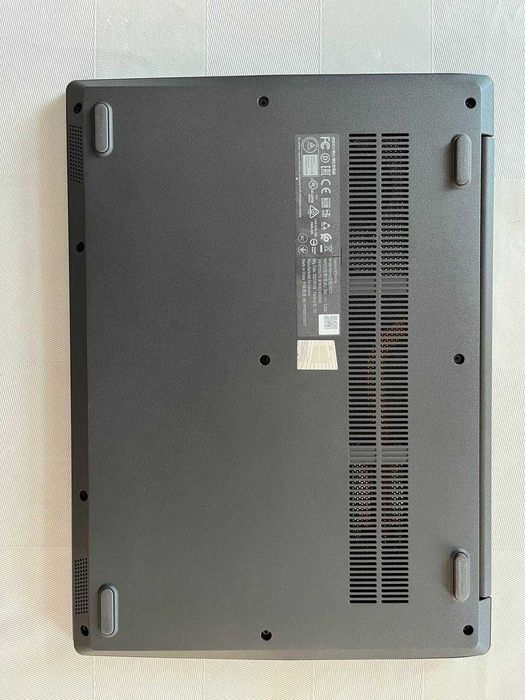 Ноутбук Lenovo V14-ADA AMD3150U, 8GB, 128 GB