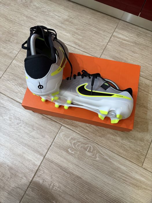 Футболни обувки Nike Legend 10 Academy 44