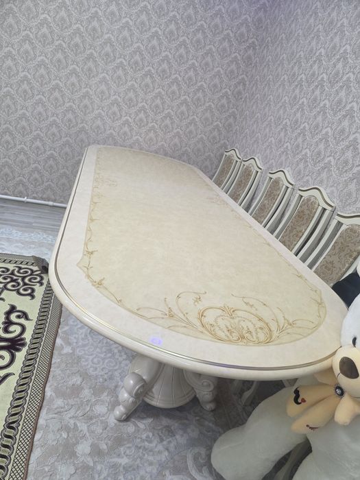 Стол  2.50м - 3м.