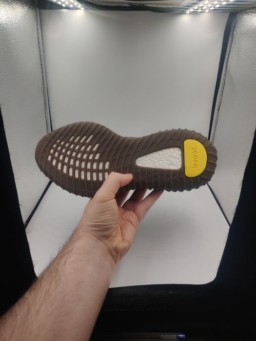 Yeezy 350 V2 Cinder, 39 1/3