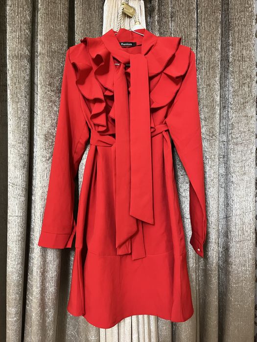 Yangi koʻylak, kiyilmagan, hijobga kirganim uchun, sotyapman