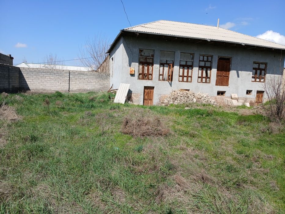 Уй ховли сотилади. Паярик Эшимоксок киш Коллеж оркасида