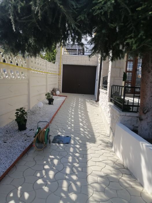 Vilă foarte frumoasă aproape de lac, direct proprietar