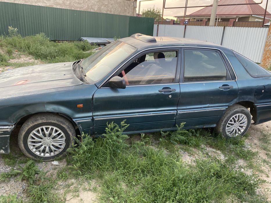 Mitsubishi galant