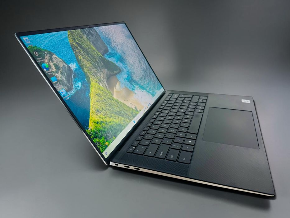 DELL XPS 9500 15.6' Full HD+ Core i7-10750H 16GB DDR4 512GB NVMe Win 11 Nvidia GTX 1650 Ti 4GB Супер състояние! Гаранция!