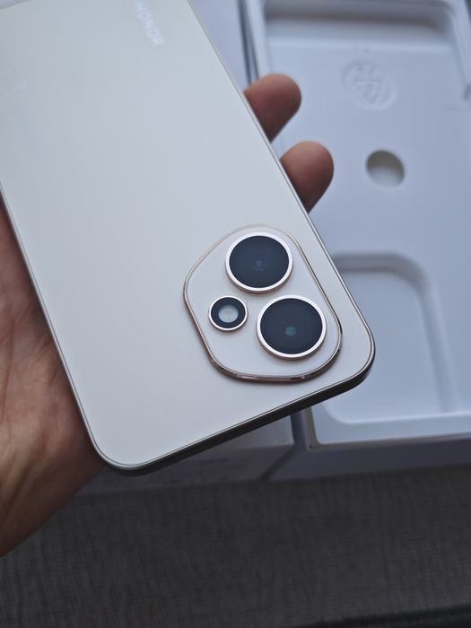 Honor 400 256Gb 5G идеальный
