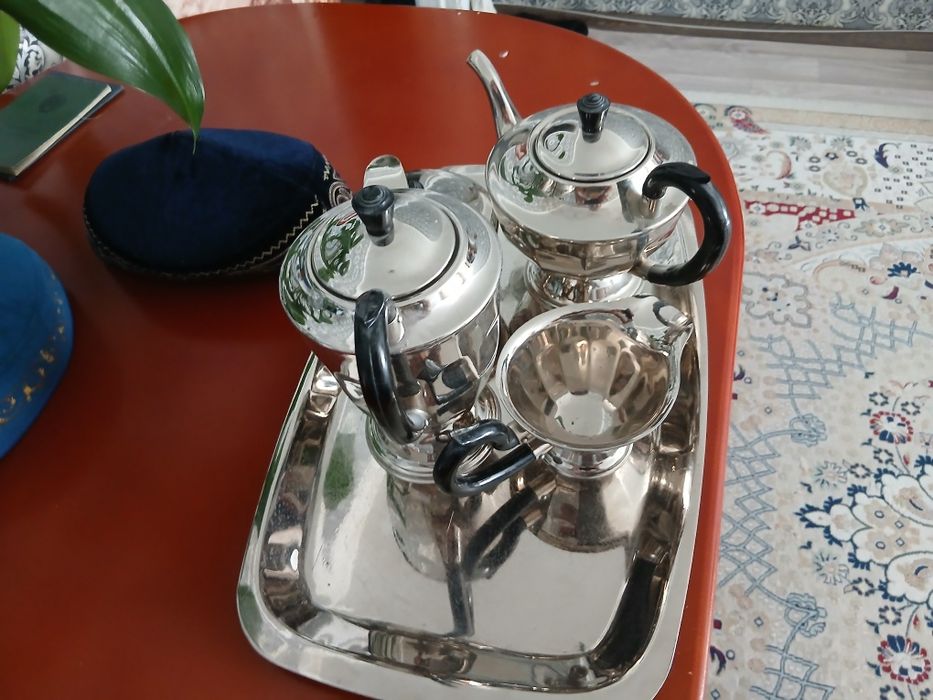 Продам мельхиоровый сервиз/СССР/