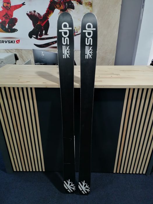 Schiuri ski Foundation Dps Nou! 163 cm