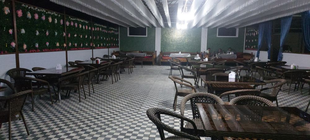 Кафе ва уй сотилади