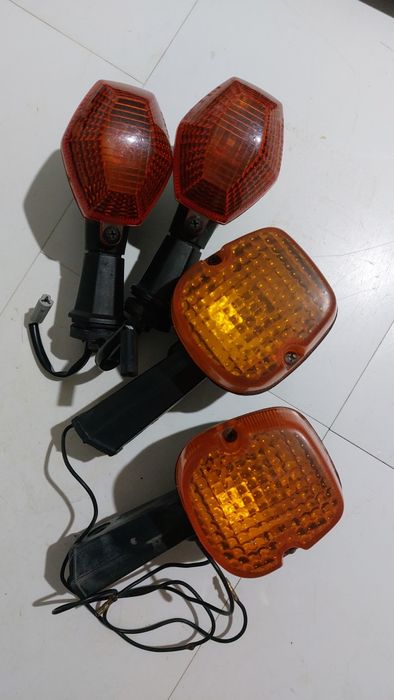 lampa semnalizare moto Suzuki Honda