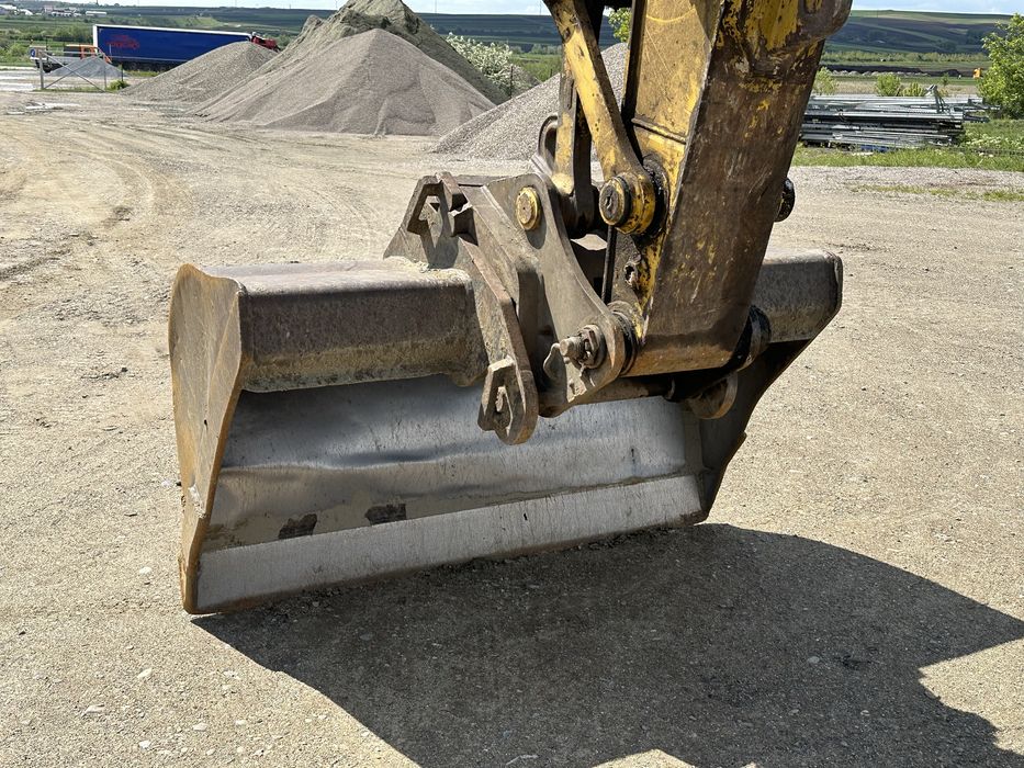 Excavator Komatsu Pc 180