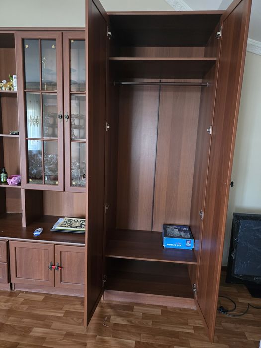 Шкаф б/у в хорошем состоянии