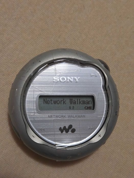 Mp3 player Sony Walkman NW-E107 (2005) de 1GB, funcțional