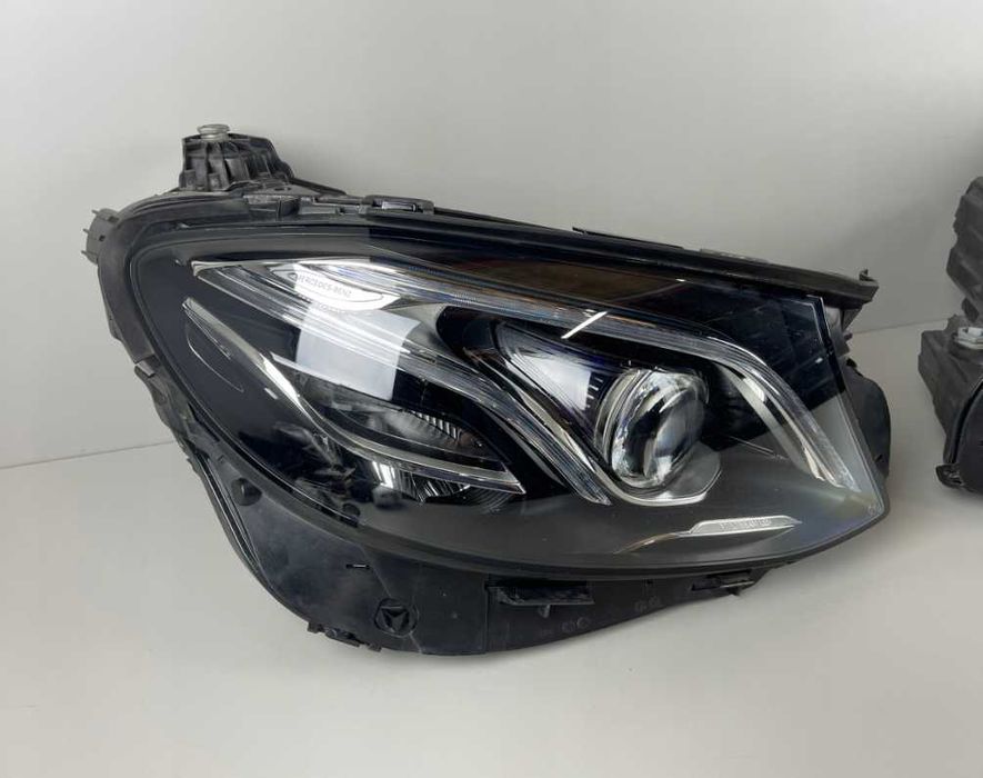 Оригинални фарове MERCEDES W213 MULTIBEAM Full Led