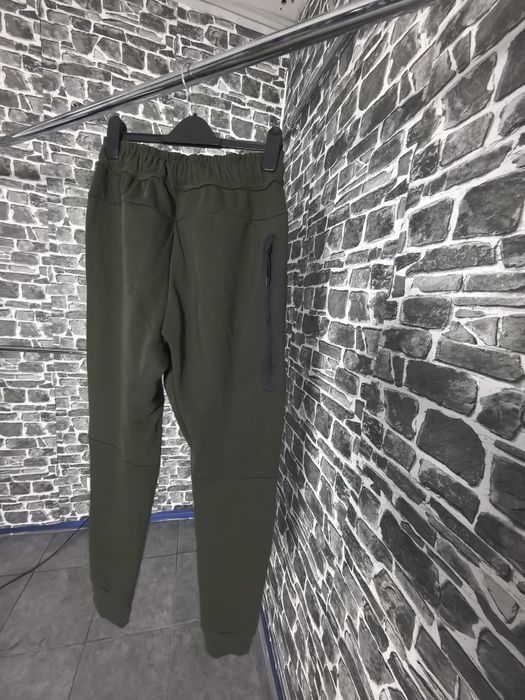Nike Tech Fleece мъжки екип ЛИКВИДАЦИЯ