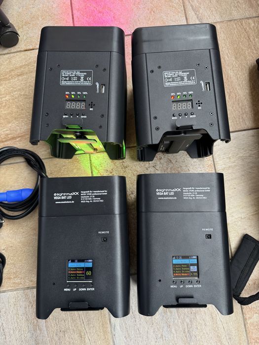 Proiectoare lumini akku up