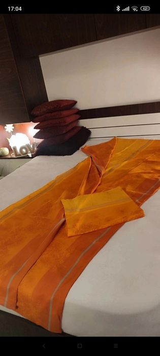 Lenjerie de pat, imprimeu floral si geometric, material satinat, noua