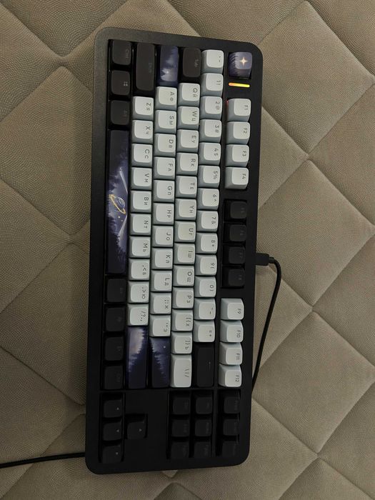 Механична клавиатура Red Square
моля пешете ми на viber или WhatsApp