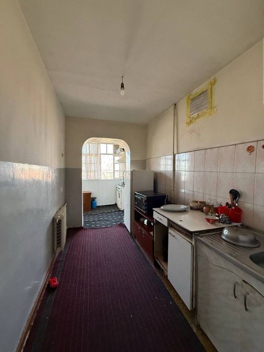 Продается 4 ком. Квартира 77 серия площадью 87 кв.м. Ор. 20 школа