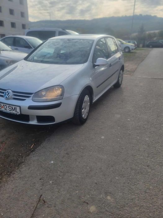 Vând golf 5 1.6 fsi