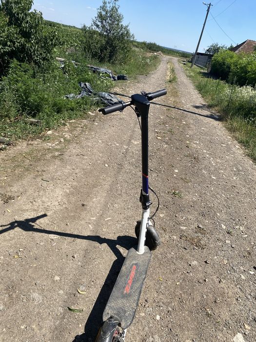 trotineta electrica aprilia