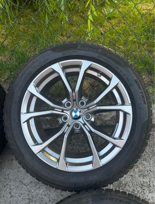 Jante BMW cu anvelope iarna 225/50 R17