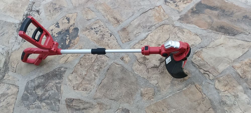 Акумулаторен тример RIDER GTL 22, комплект със зарядно и батерия.