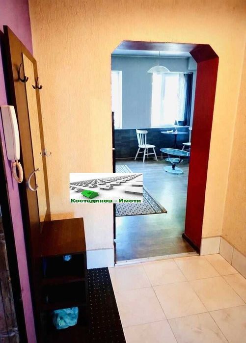Дава се под наем Двустаен апартамент в Пловдив, Център - 60 кв.м за 550 € - Снимка #4