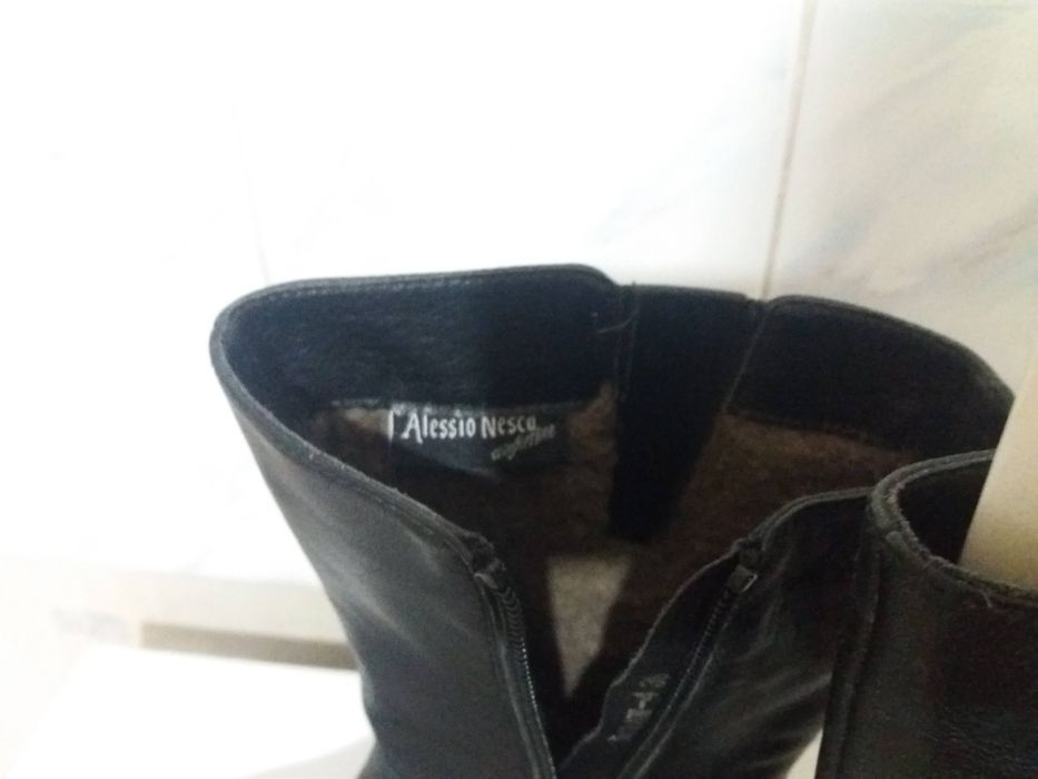 Женские зимние ботинки