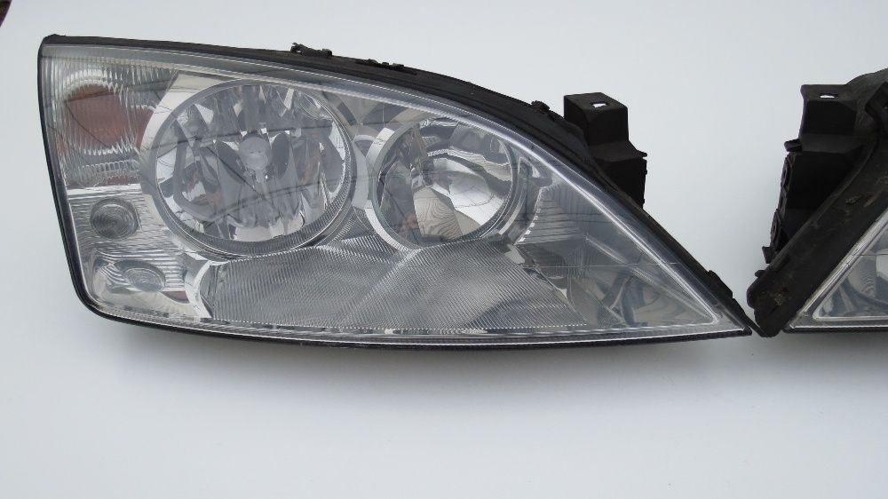 ПРОМОЦИЯ Комплект Фарове и стопове за Ford Mondeo II