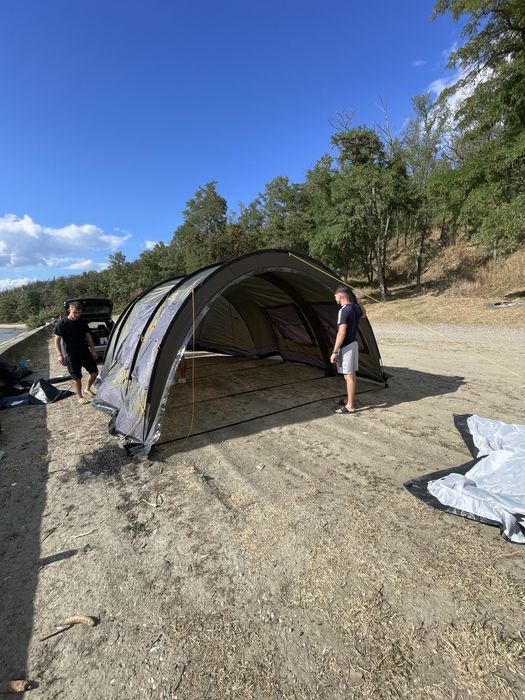Vând cort de familie / camping CampFeuer