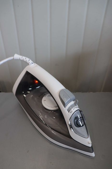 Ютия Philips Easyspeed, Керамична гладеща повърхност,2000W, ПРОМОЦИЯ!