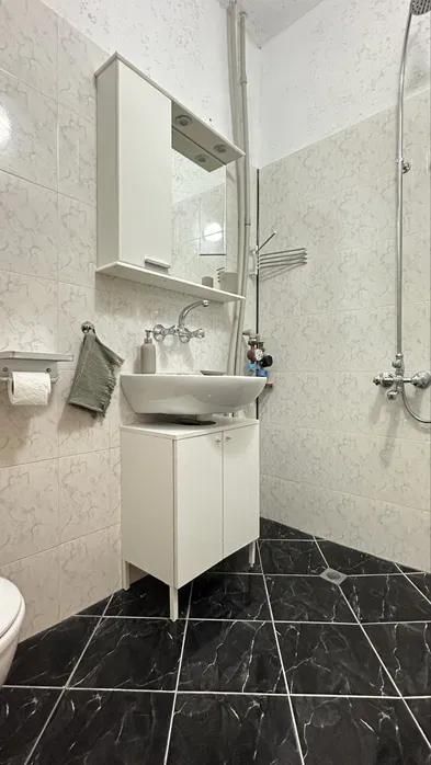 Дава се под наем Едностаен апартамент в София, Център - 40 кв.м за 460 € - Снимка #3