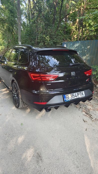SEAT CUPRA ST 300  2018
