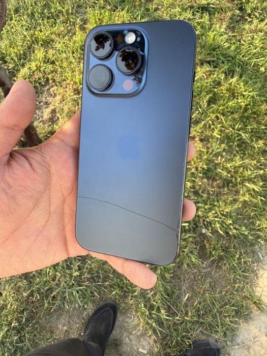 iPhone 15 pro 128 gb icloud