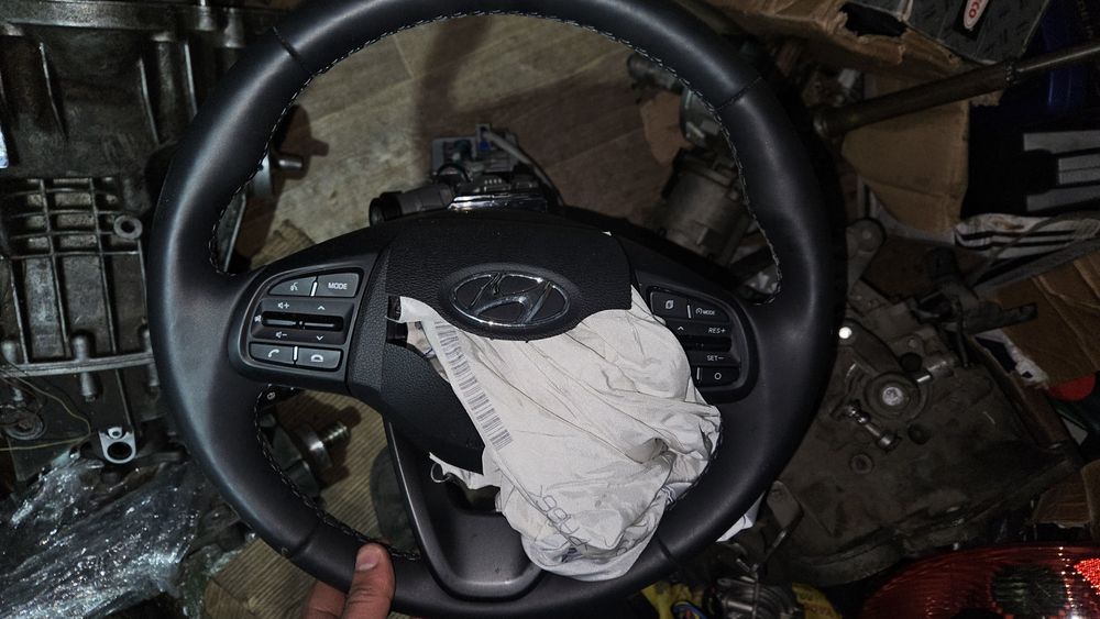 Кормилен прът/Лост за мигачи за чистачки/Волан за Hundai  I10 AC3