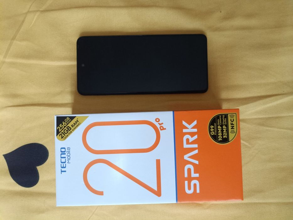 Smartfon Tecno Spark20Pro