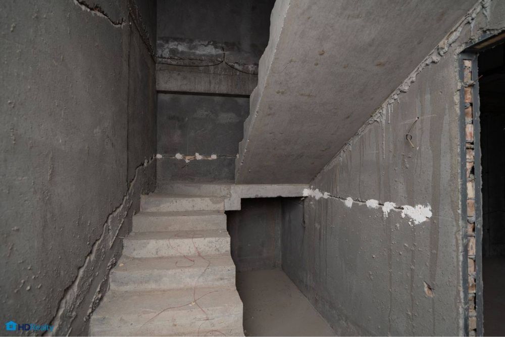 Срочно продается каартира 4/9/10 мирабад