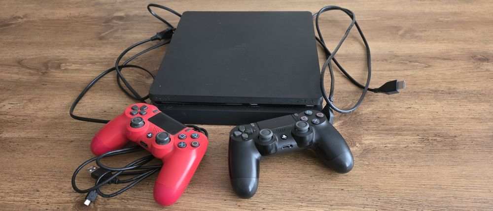 PlayStation 4 + игри
