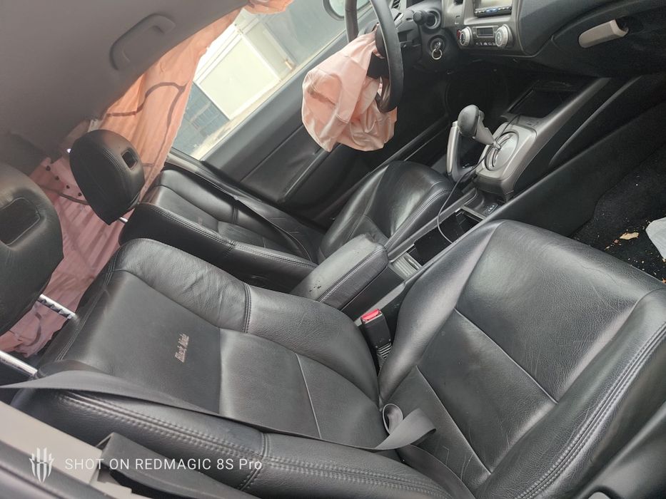 Dezmembrez Honda Civic Hybrid și 1.8 Benzina