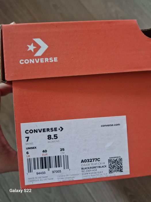 Vând Converse chuck taylor