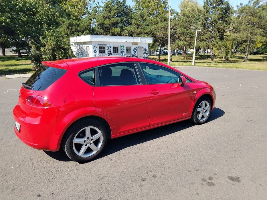 SEAT Leon 2011 — imagine 3