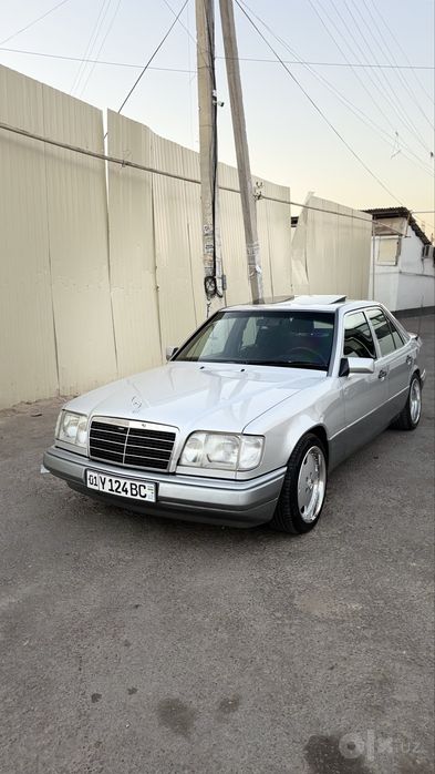 Mersedes 124  sotiladi  1992  E 500