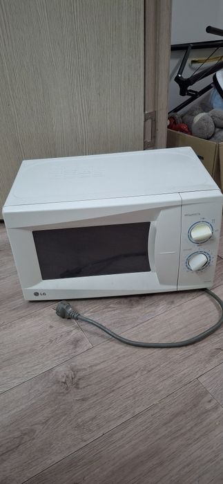 Продам микроволновку