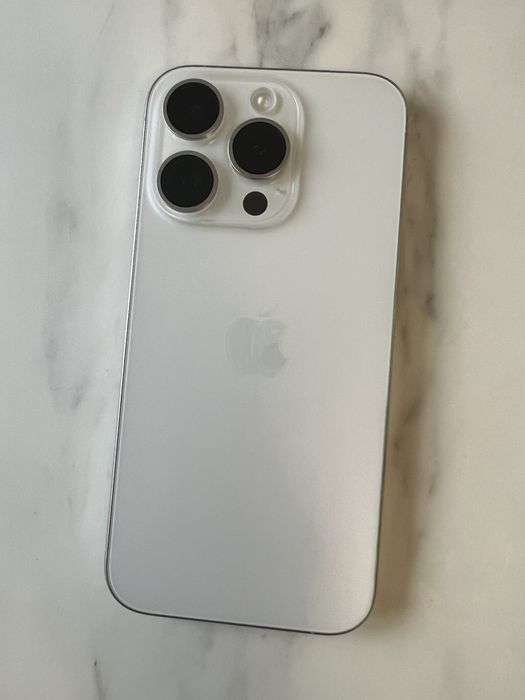 Iphone 15 pro silver