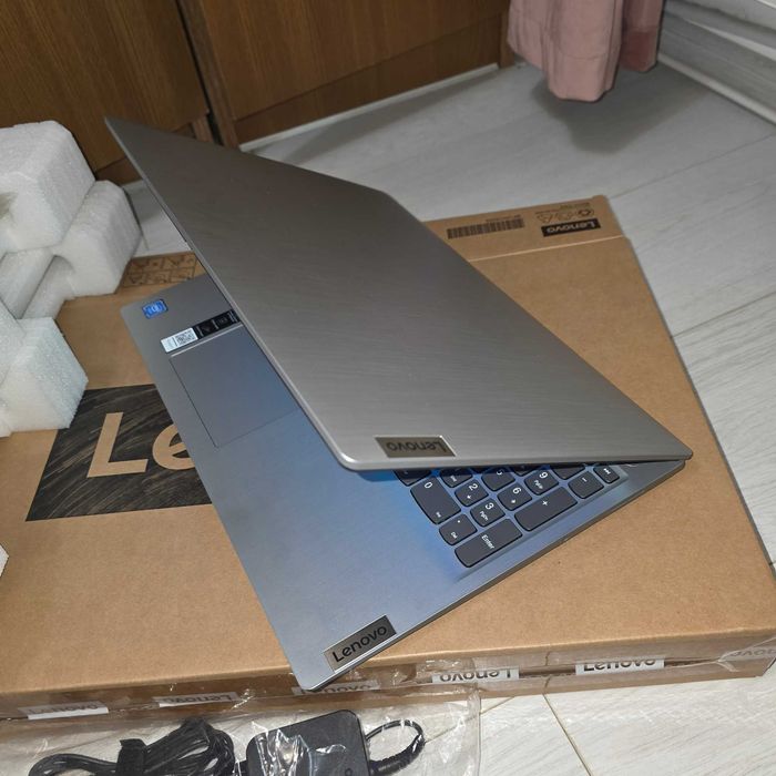 Laptop Lenovo IdeaPad 3 SSD